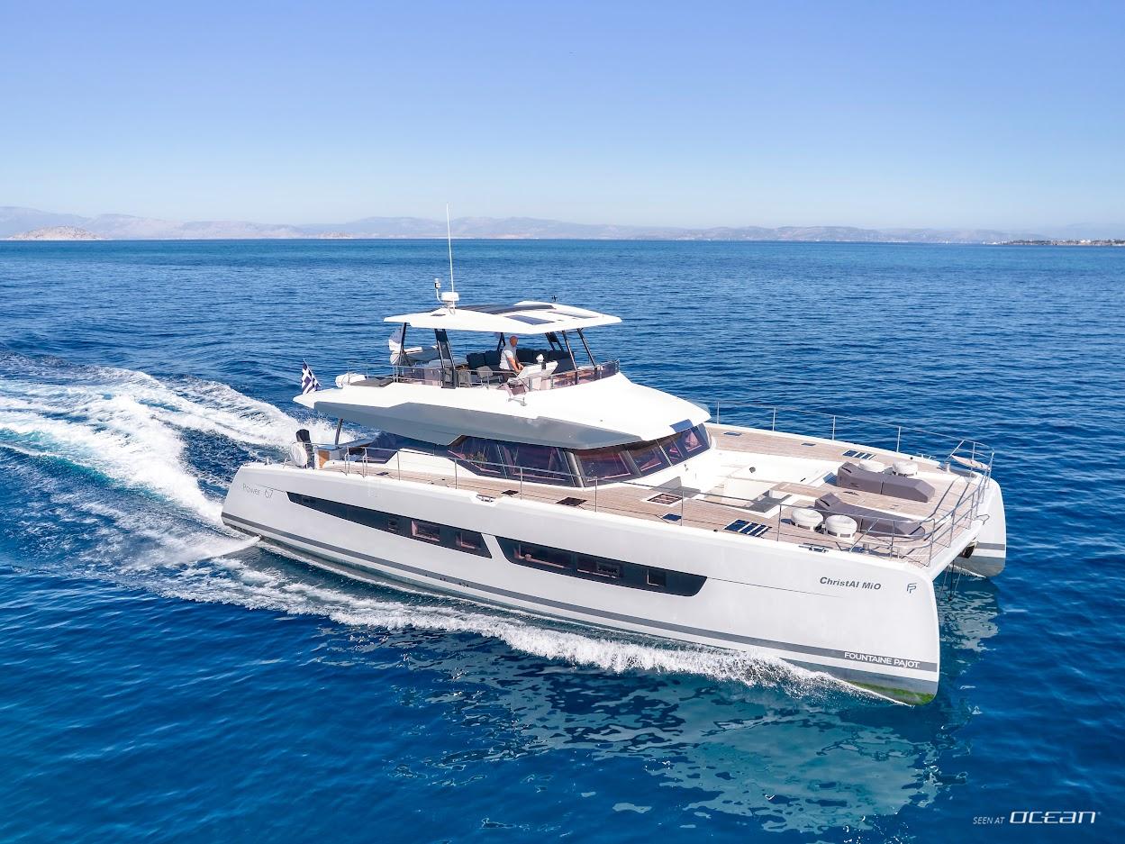 CHRISTAL MIO  Fountaine Pajot Power 67