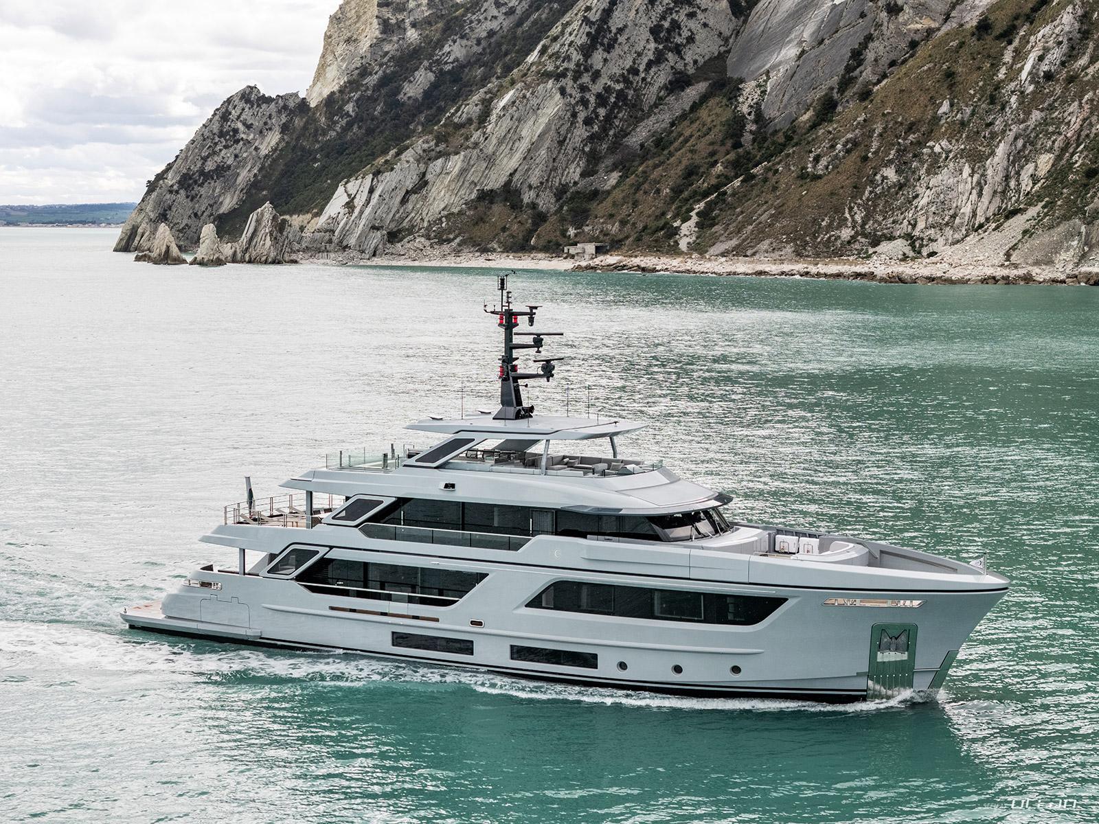 PAZIENZA – Australia’s Finest Yachting Experience