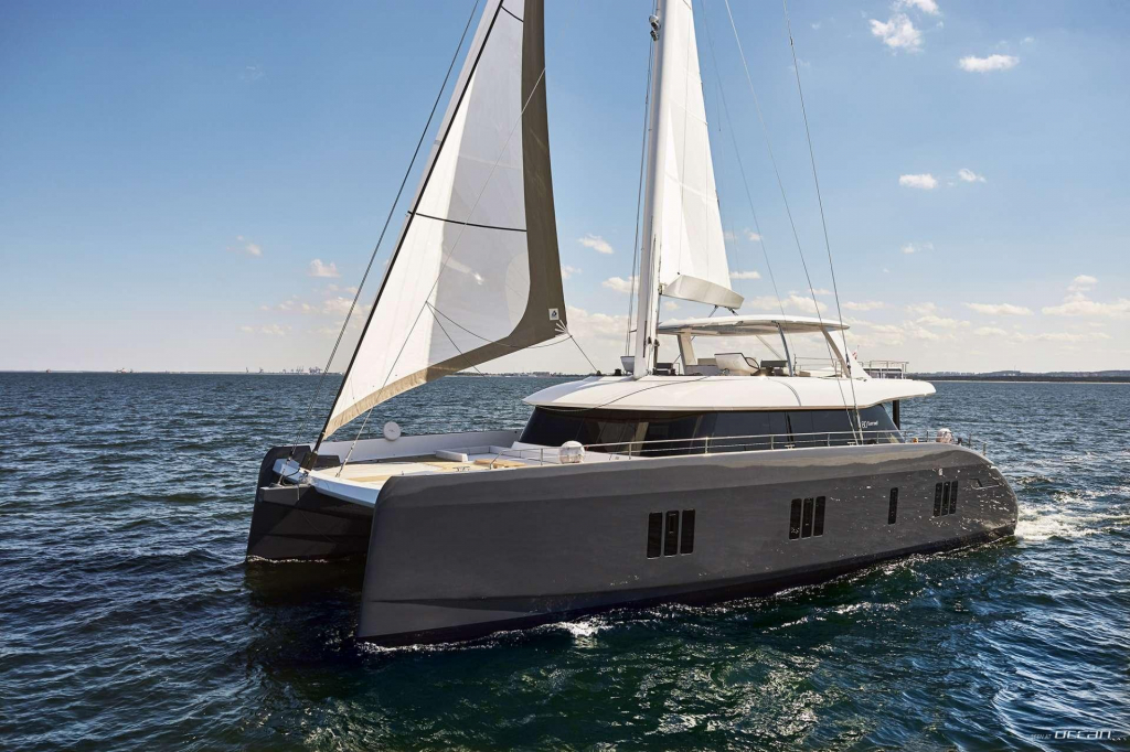 how much does an 80 foot catamaran cost