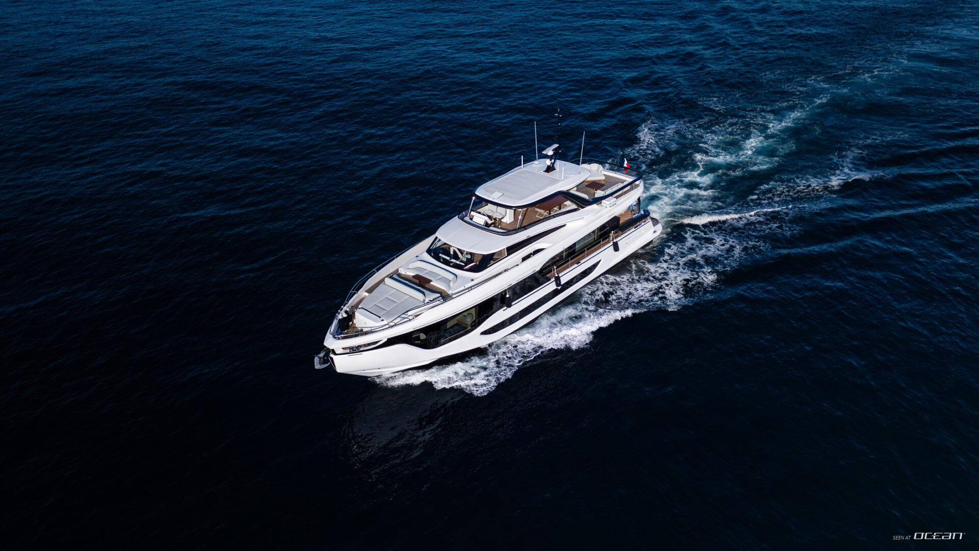 GETAWAY  Azimut Grande 26M