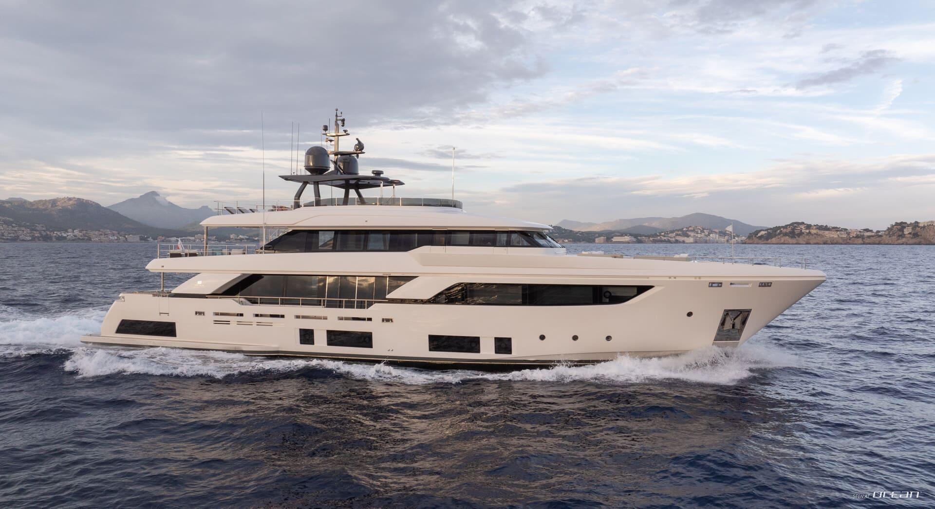 KIKI V Custom Line Navetta 37 - 2
