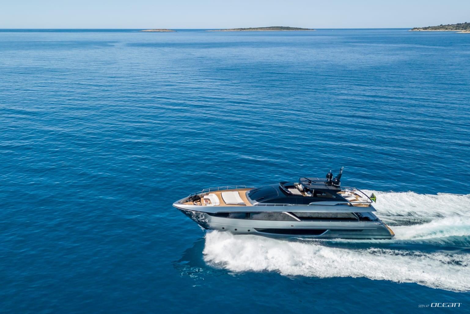 YOYITA II Riva 100 Corsaro - 3