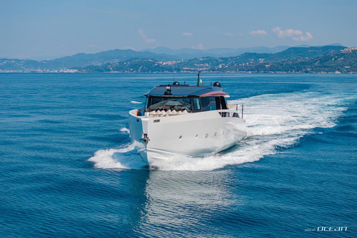 FORZA QUIETA Sanlorenzo SP92 - 3