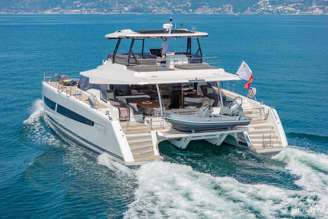 CORE Fountaine Pajot Power 67 - 4