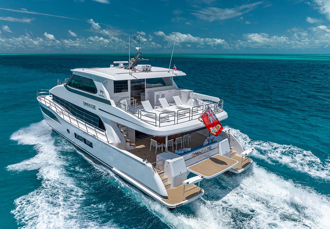 2023 horizon pc68 luxury power catamaran