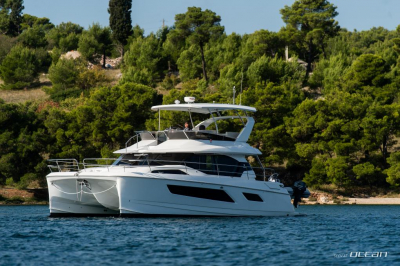 Aquila 44  | Aquila Boats