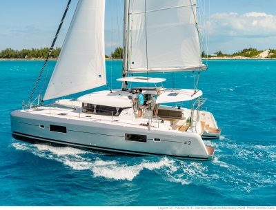 Lagoon 42  | Beneteau Lagoon