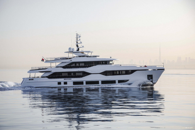 Rocket One  | Majesty 120