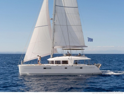 Triple One  | Lagoon 560