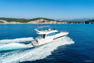 Prestige 460  | Prestige Yachts