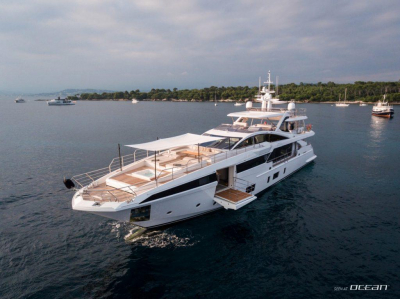 HEED  | Azimut Grande 35 Metri