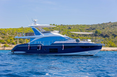 GENESIS  | Azimut 60