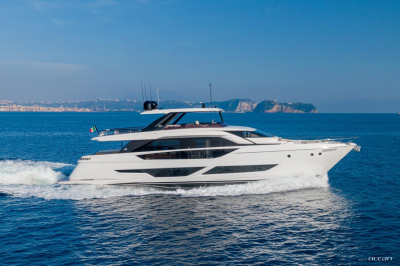 VITTORIA  | Ferretti Yachts 860