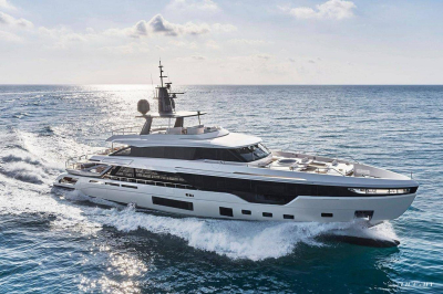VOLO MARE  | Azimut Grande Trideck 38M