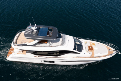 PREWI  | Azimut 78 Fly
