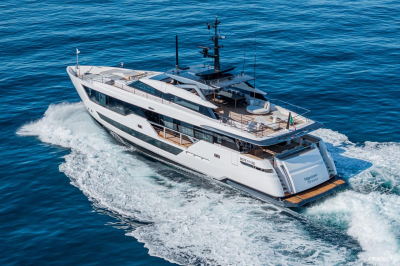 MARICAN FOREVER  | Custom Line 106