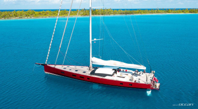 Nomad IV  | Maxi Dolphin FC100