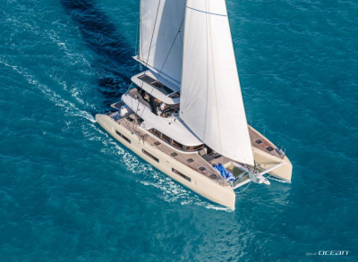 Kingfisher V  | Lagoon Sixty 5