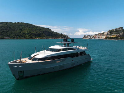 AKIRA  | Sanlorenzo SD90