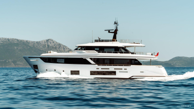 AT ONE  | Custom Line Navetta 30
