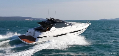 Focus Power 44  | Focus Motor Yachts