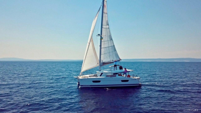 Lucia 40   | Fountaine Pajot